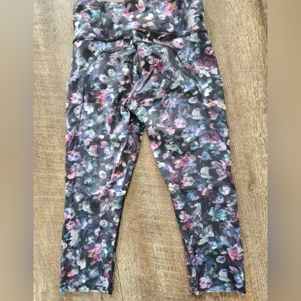 Lululemon fast and free calf length leggings size 8